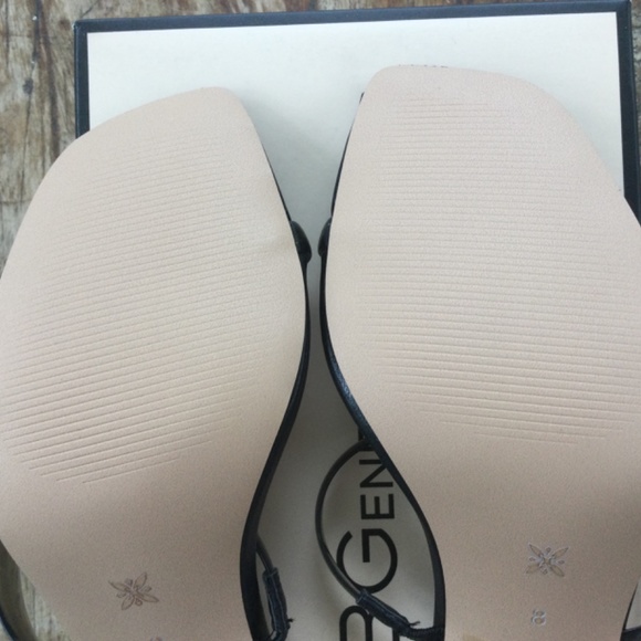 BCBG black heels size 8.New - Picture 7 of 8